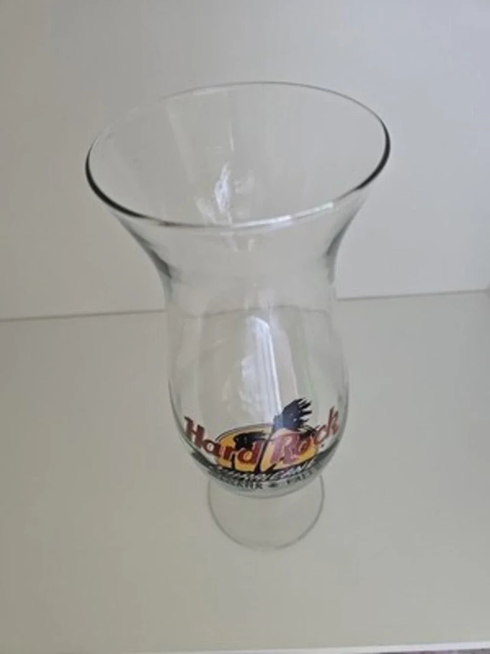 Hard Rock Niagra Falls Hurricane Glass Collectible